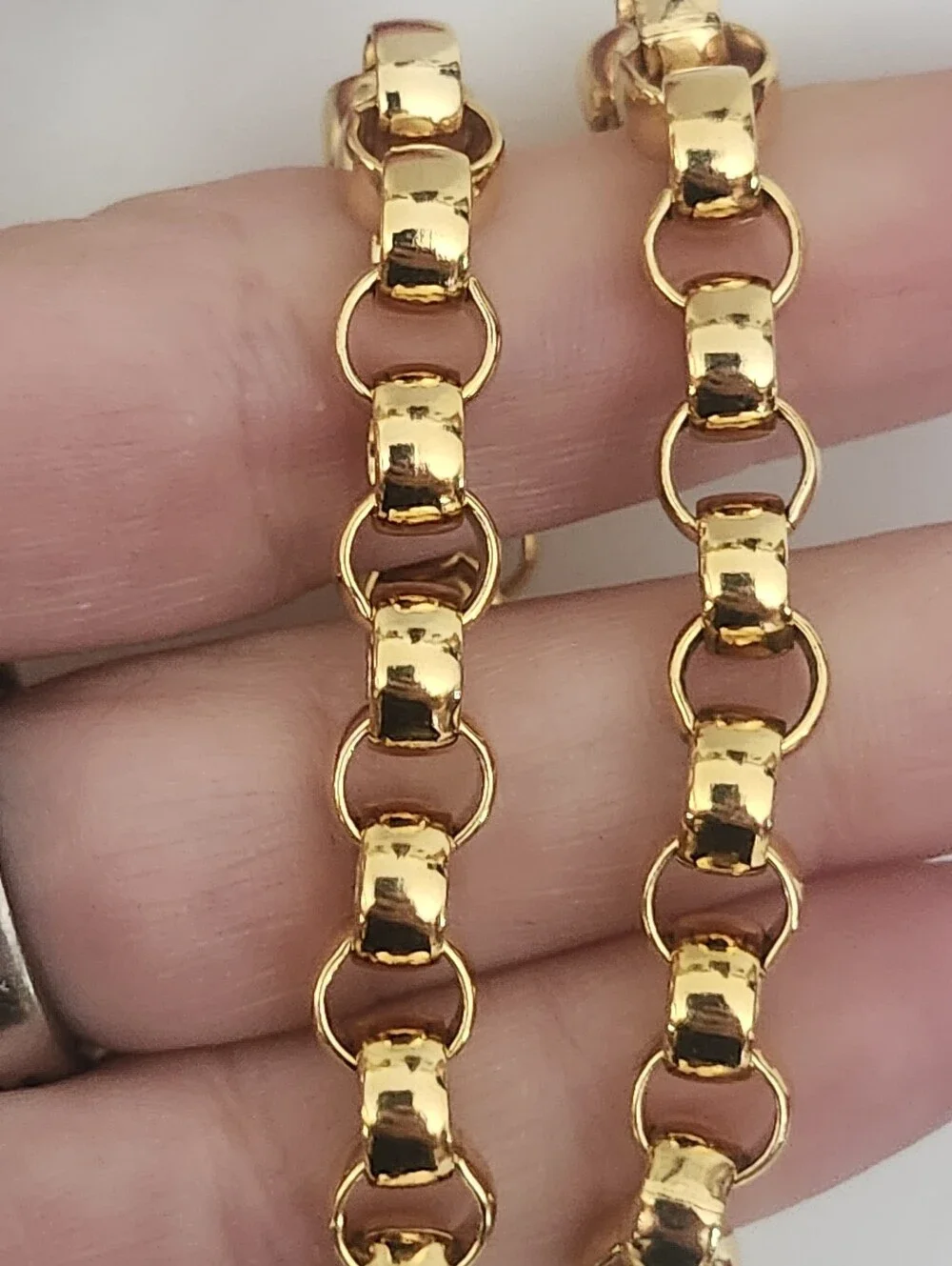 Vtg Joan Rivers Gold Tone Rollo Chain Necklace-3 Heart Charms